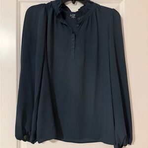 LOFT Women's Navy Blouse Sz medium EUC